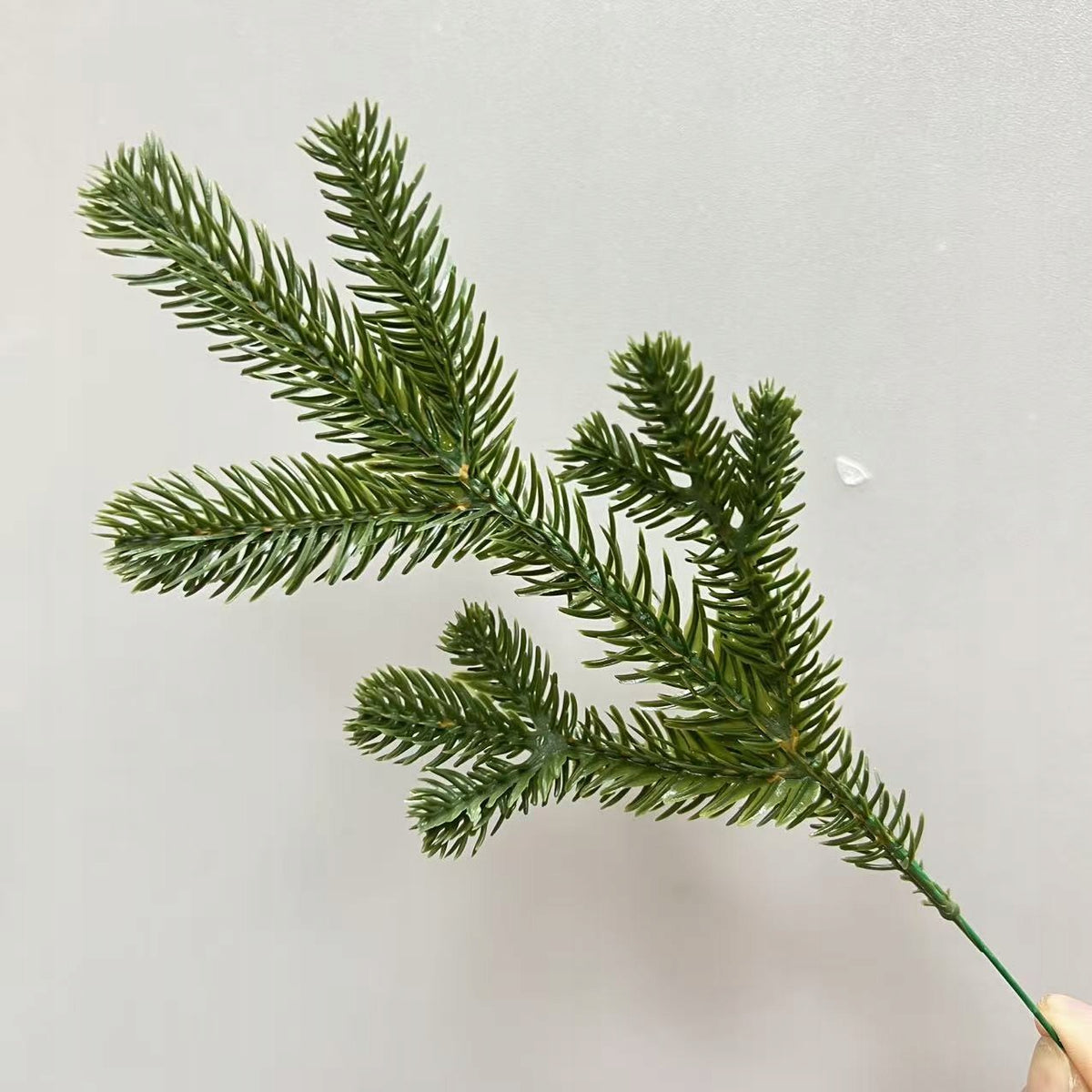 Artificial pine twigs Christmas tree30pcs Manufacturer code 25924