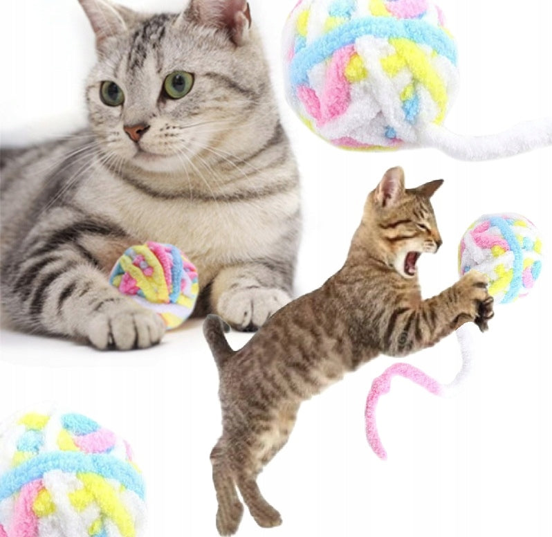 CAT TOY BALL WITH TAIL AND RATTLE BALL YARN FOR ROLLING