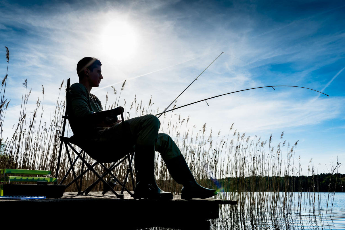 FISHING CHAIR FISHING FOLDING FISHING CHAIR FOR ANGLER GREEN Packaging status original