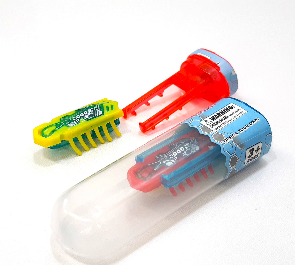 INTERACTIVE TOY WALKING, RUNNING WORM / COCKROACH / INSECT PROMOTION EAN (GTIN) 5900851489502