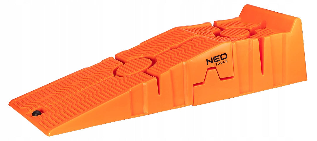 NEO Inrun Car Driveway Ramps Platform 2pcs Composite 3000kg Brand NEO TOOLS