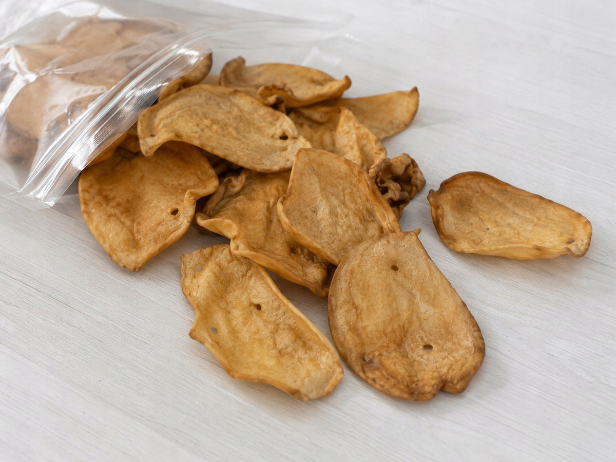 Natural dog treat PETITTO teether Beef ear dried 5 pcs Volume 0 ml