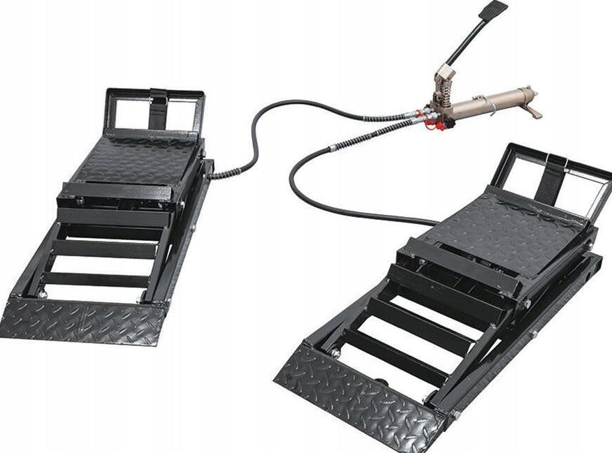 OVERRUN CAR RAMP WITH PNEUMATIC LIFT ADJUSTABLE SOLID