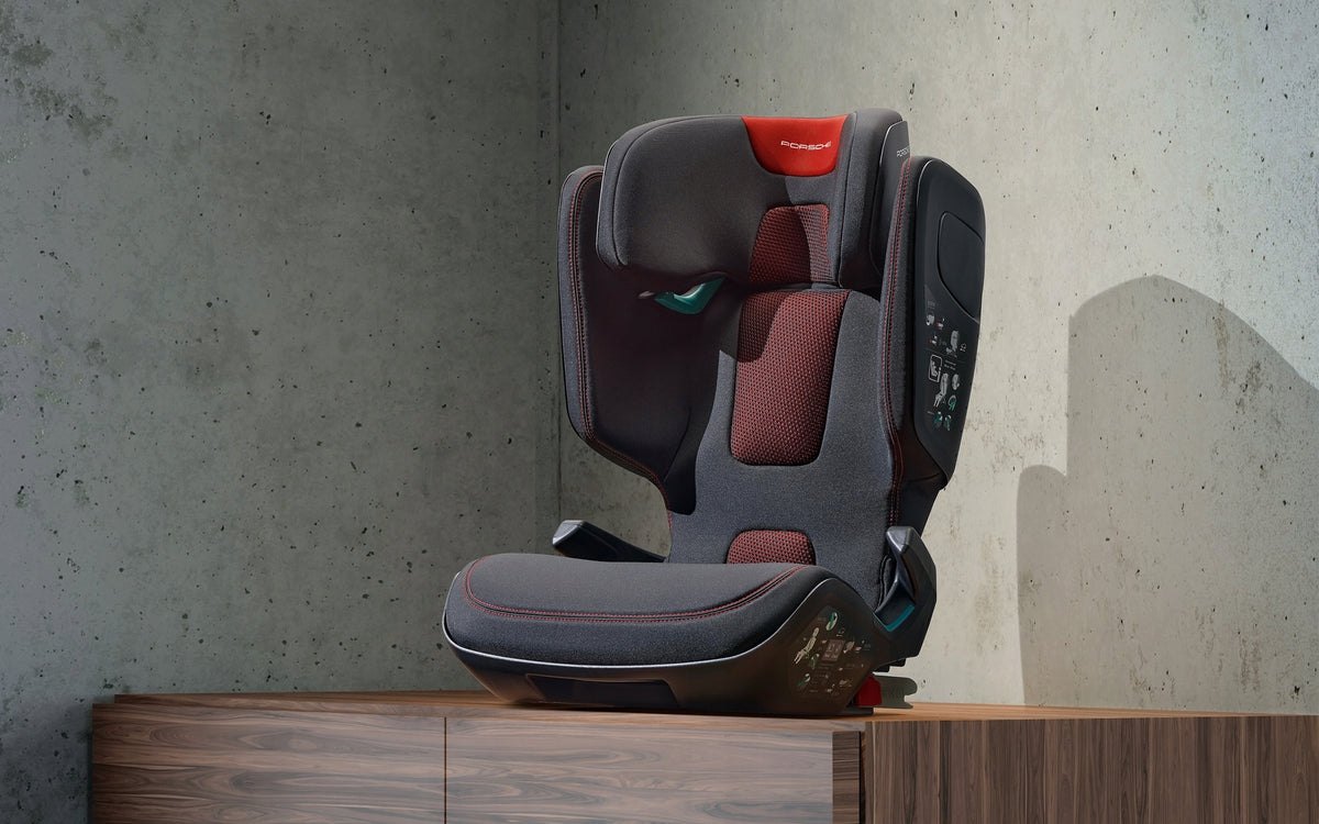 Porsche Junior Seat i-Size Brand Romer