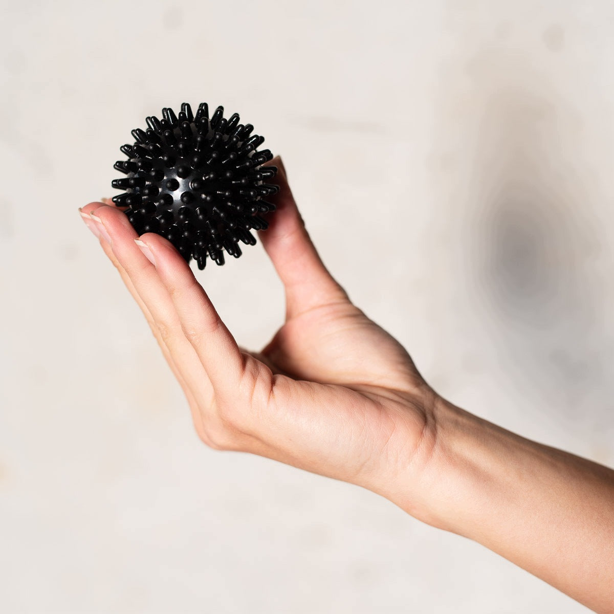 ROLLER MASSAGE BALL LACROSSE BALL WITH SPIKES RUBBER POINT MASSAGER