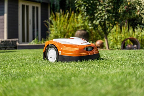 STIHL RMI 422 robotic mower Packaging status original