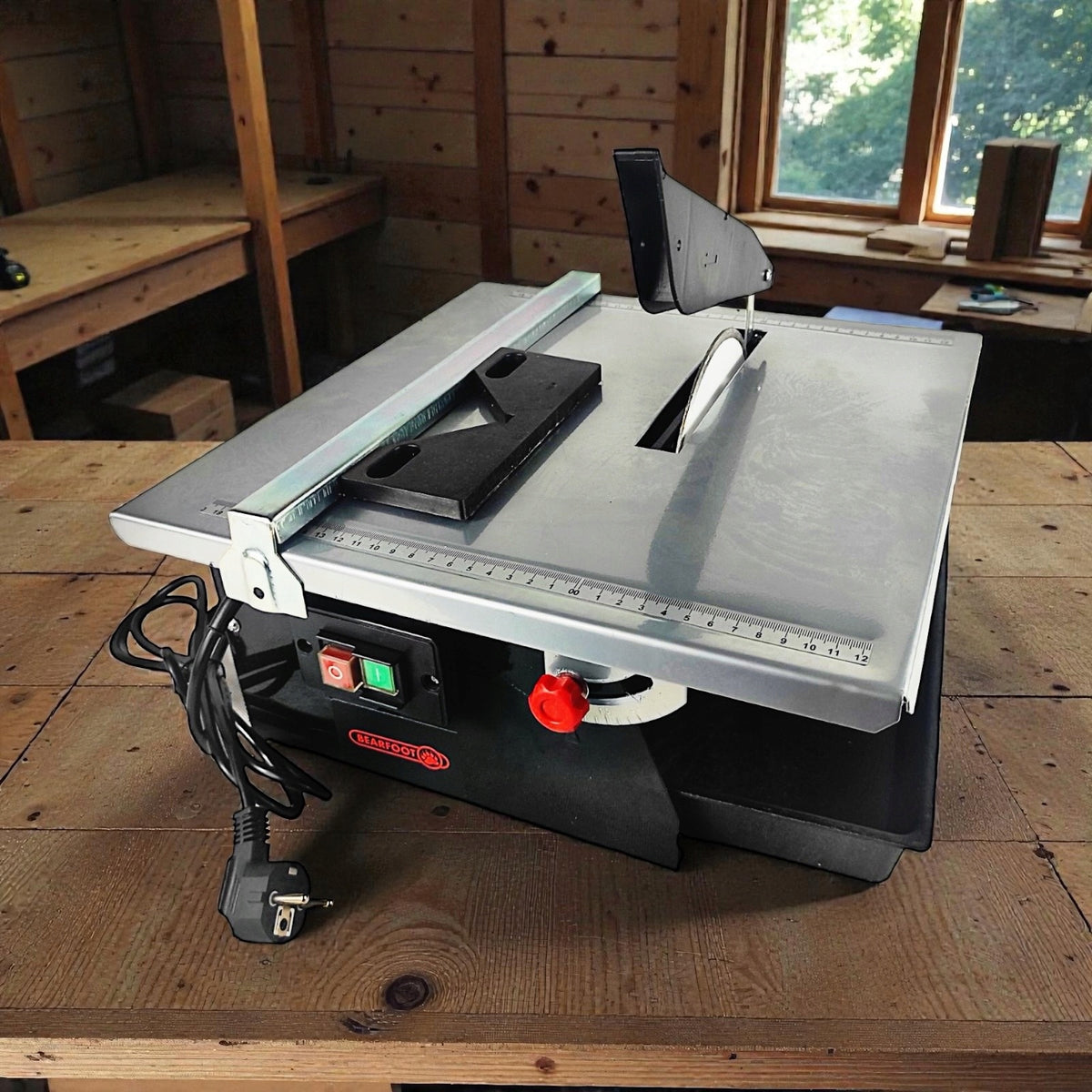 TILE CUTTER SAW TABLE FOR WOOD PANELS 1900W Packaging status original