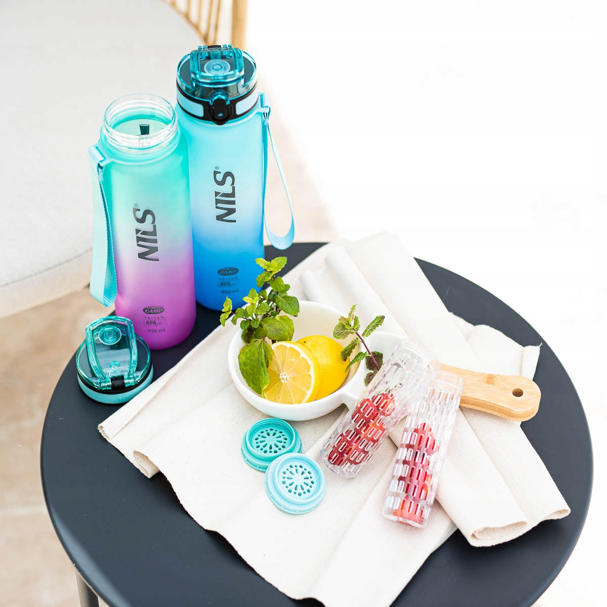 TRITAN BOTTLE SPORTS WATER BOTTLE WITH SCALE TIGHT 950ml LIGHT Color green
