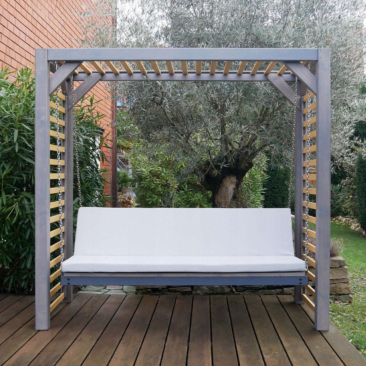 Wooden Swing Rocking Crema with Bed Function – Comfort and Relaxation in One Packaging status original